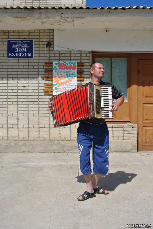 Пакшары и гости Пакшеньги на празднике День деревни 12 июля 2014 года